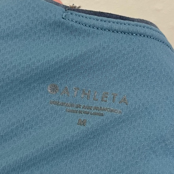 ATHLETA Exhale Tie Dye Strappy Sports Bra Womens Size Medium - Picture 6 of 6